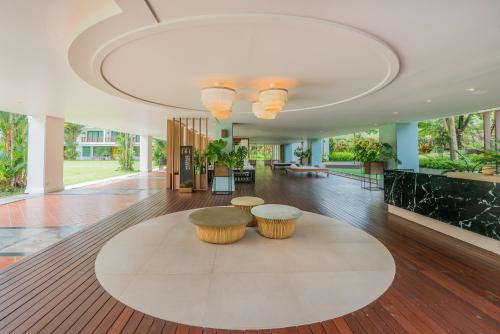 ナイトンブリ ビーチ リゾート (Naithonburi Beach Resort) in ナイトーン