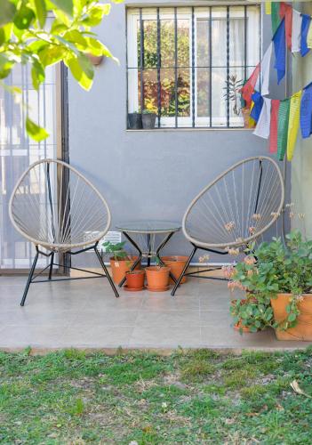 Garden, Casa con pileta Aeropuerto Circunvalacion Kempes Quorum Siglo 21 near Ingeniero Aeronáutico Ambrosio L.V. Taravella International Airport