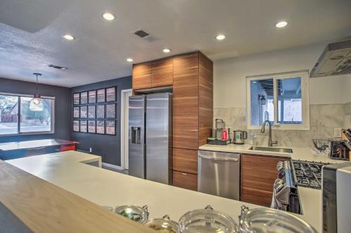 Chic Desert Hot Springs Oasis with Game Room! - image 11