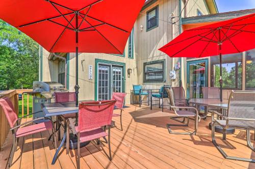 Sweet Retreat Poconos Getaway with Game Room! - image 11