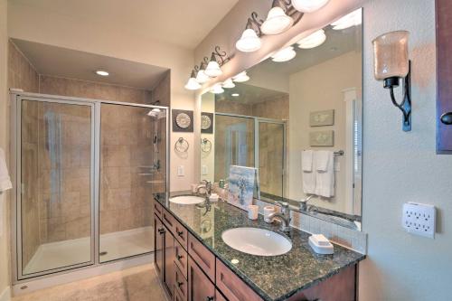 Galveston Condo with Resort-Style Amenities! - image 9