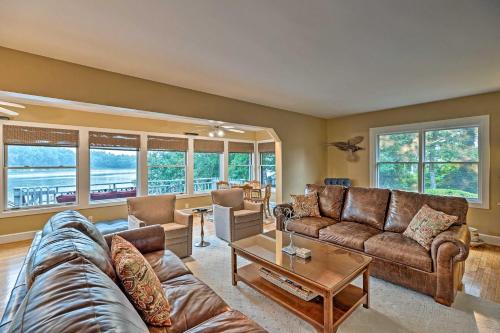 Kinsale Riverfront Paradise with Hot Tub and Pool!