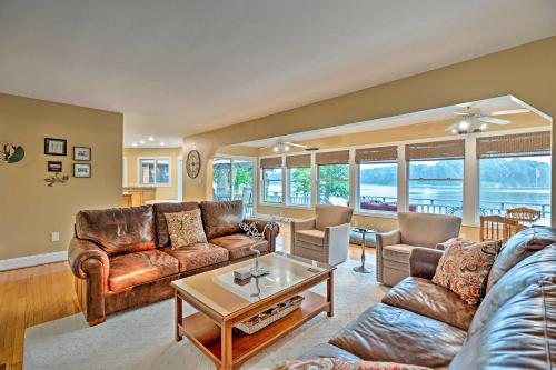 Kinsale Riverfront Paradise with Hot Tub and Pool!