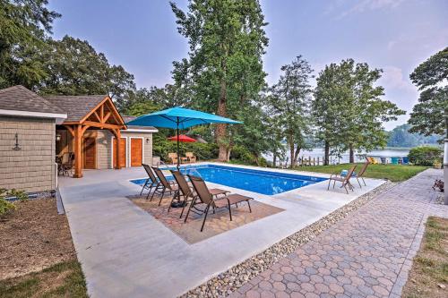 Kinsale Riverfront Paradise with Hot Tub and Pool!