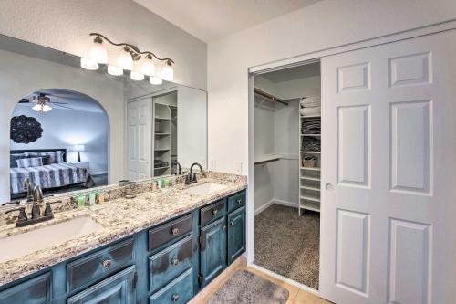 Lake Havasu Retreat with Boat Parking and Grill! - image 11