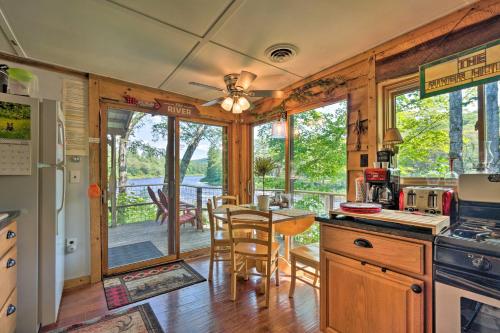 Adirondack Mountains Cottage on The Hudson River! - image 13