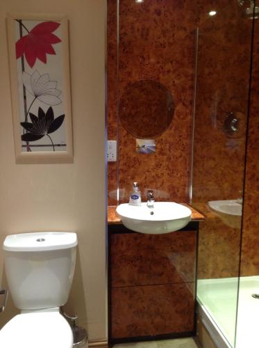 Great Western Hotel Aberdeen - image 4