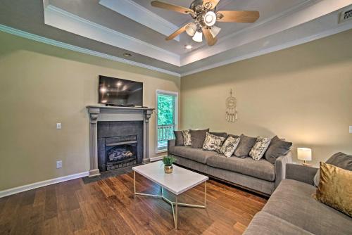 Modern Columbus Home 5 Mi to Historic Main St - image 2