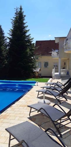  Two-Bedroom Apartment Siofok near Lake 3, Pension in Somogyfok