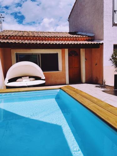 STUDIO PRIVATIF CLIMATISÉ , TERRASSE ET PiSCINE