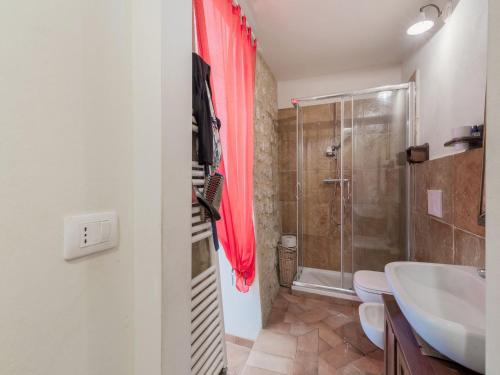 Charming Villa in Siena with Garden