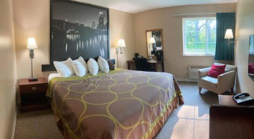 Rodeway Inn Chisago City Photo 16