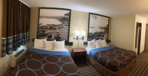 Rodeway Inn Chisago City Photo 39