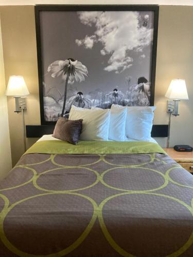 Rodeway Inn Chisago City Photo 45