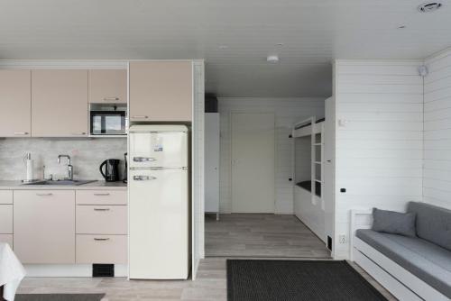 Kitchen, Saunalautta Sisu in Imatra