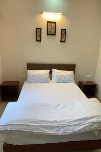 Vennela Hotel Apartments – Bangalore, MN