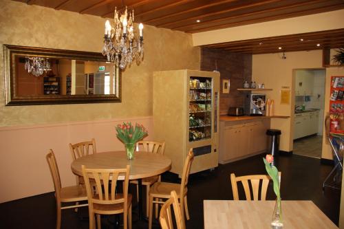 ห้องส่วนกลางสำหรับนั่งเล่น/ดูทีวี, เบิร์น แบ็กแพกเกอร์ โฮเต็ล กล็อคเคอ (Bern Backpackers Hotel Glocke) in เบิร์น