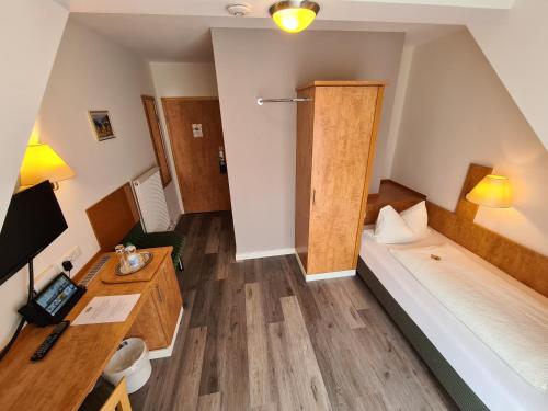 1 twin bed