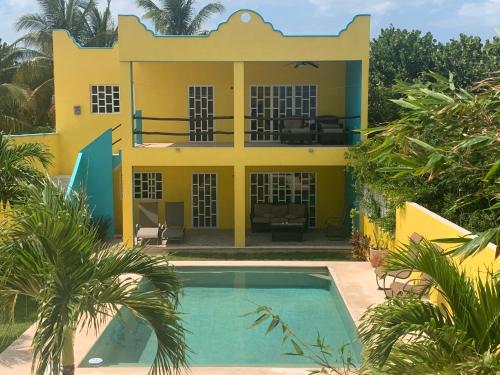 Arenas Del Mar Condos in Chelem, Mexico