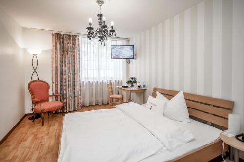 Hotel Roter Turm - main image