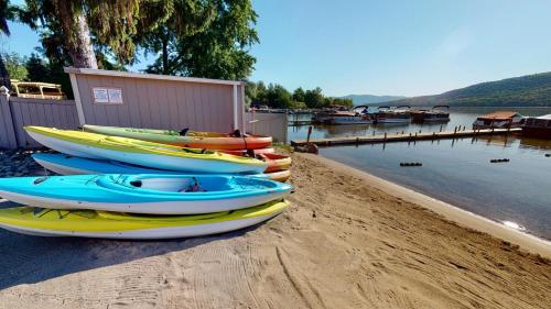 酒店活動, Surfside On The Lake in 喬治湖