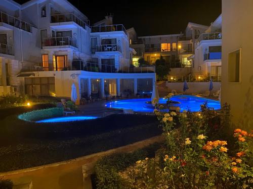 Úszómedence, Beautiful Sun Village with sea view in Byala