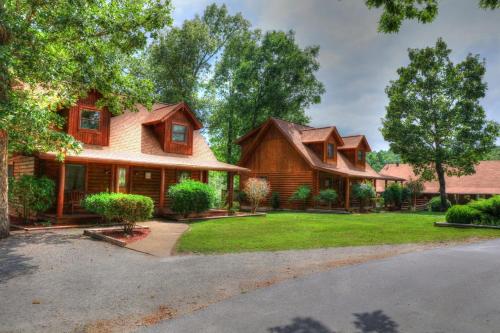 A szálláshely kívülről, Crown Lake Resort in Batesville