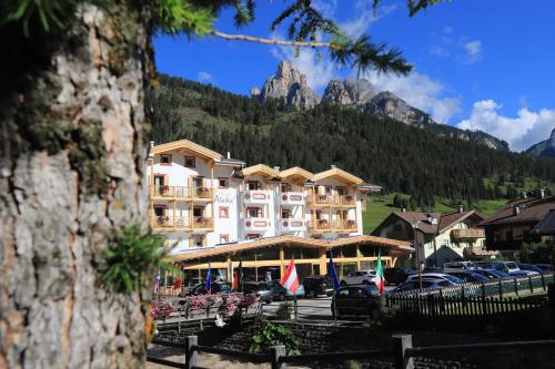 Hotel Chalet Alaska, Pozza di Fassa