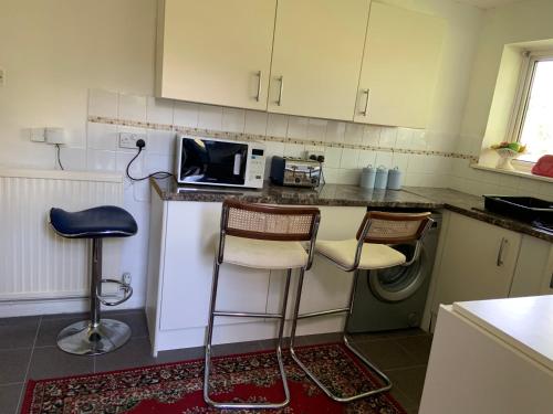 Beautiful big independent furnished bungalow gîte à louer Monks Risborough