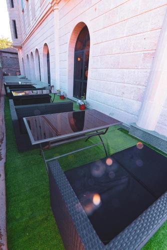 East Palace Hotel in 麥迪奧區