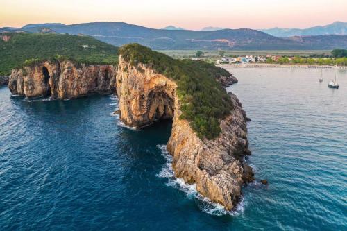 "ΒΡΟΧΟΠΟΙΟΣ" Ενοικιαζόμενα Δωμάτια Ευαγγέλου Μιχαήλ ("ΒΡΟΧΟΠΟΙΟΣ" Ενοικιαζομενα Δωματια Ευαγγελου Μιχαηλ) in Ammoudia