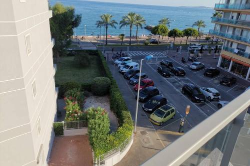 Appartement 6 personnes face à la mer - Location saisonnière - Cagnes-sur-Mer