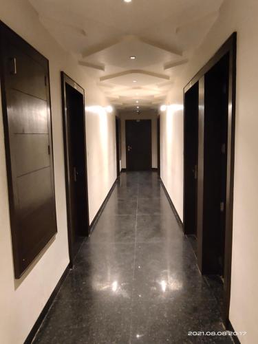 Holy Tripadvisor Hotel Heera Meerland