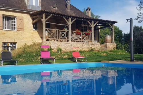 Magnifique maison périgourdine avec piscine gîte à louer Lavergne