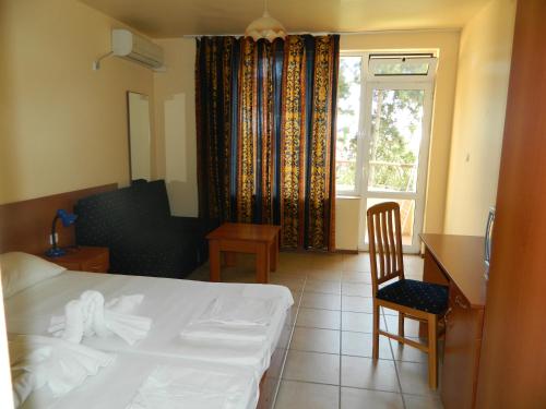 Family Hotel Privileg – Sunny Beach, WY