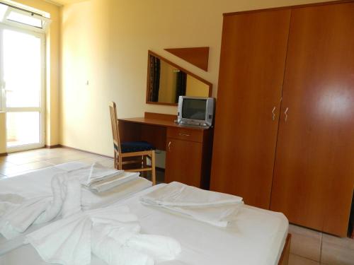 Family Hotel Privileg – Sunny Beach, WY