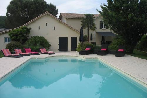 Villa sérénité gîte à louer Champcevinel