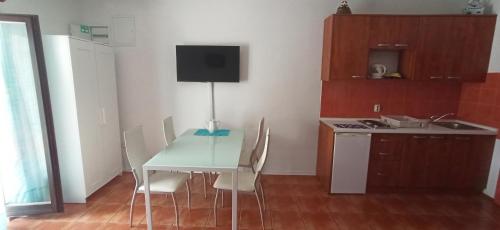 Зручності, Apartments Edita in Рогозніца