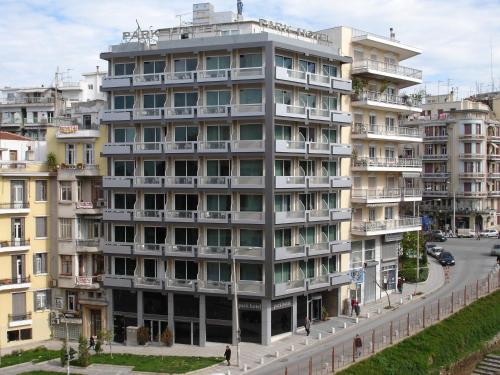 Park Hotel - image 6