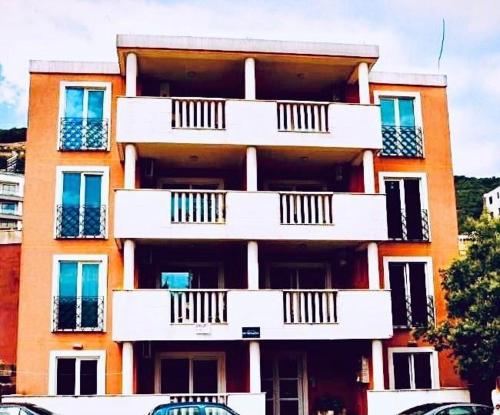 Apartments Chanel