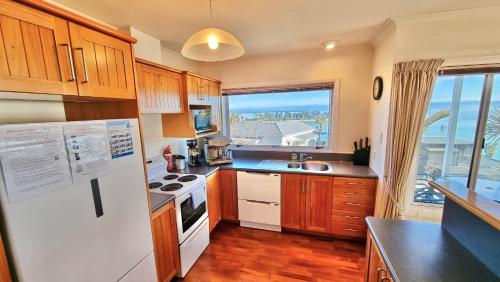 Kimberley Three - Nelson Waterfront Penthouse, Nelson (fotografie 9)