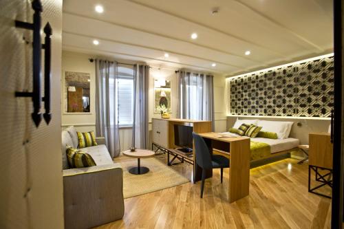 Borelli Palace Deluxe Apartments - image 12