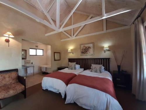 Leeuwenbosch Shearers Lodge - Amakhala Game Reserve Leeuwenbosch Shearers Lodge - Amakhala Game Reserve