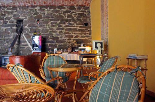 sala de TV, Albergue San Lazaro in Sarria