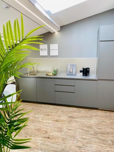 Hotel`13 - main image