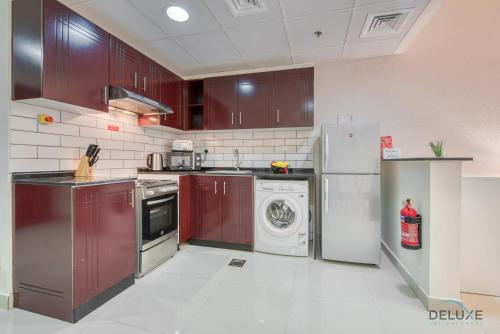 Remarkable Studio at The Manhattan Jumeirah Village Circle by Deluxe Holiday Homes