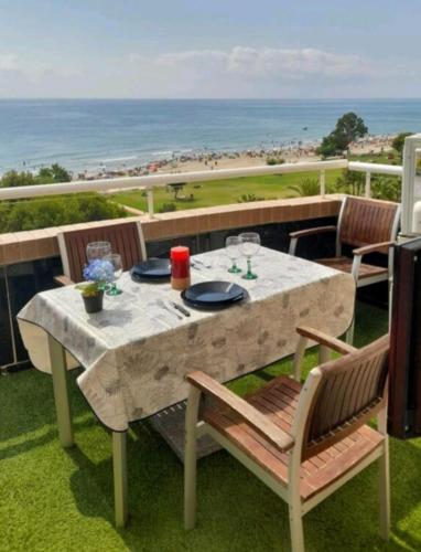  Apartamento primera línea de playa Marina D´or, Pension in El Borseral