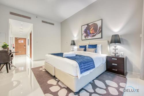 Stunning Studio at Golf Promenade 2A Damac Hills by Deluxe Holiday Homes
