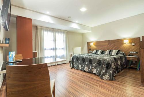 Hotel El Churra - image 4
