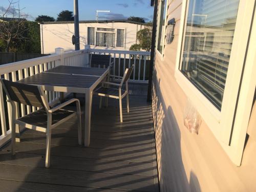3 Bed Luxury Mobile Home Hoburne Park Christchurch photo 1